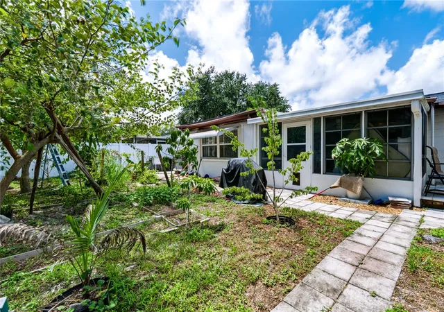 Photo 1 of Single family home for sale at 3302 Rock Royal Dr, Holiday, FL 34691 | MLS# O6433449 | Listing updated on 2026-10-26