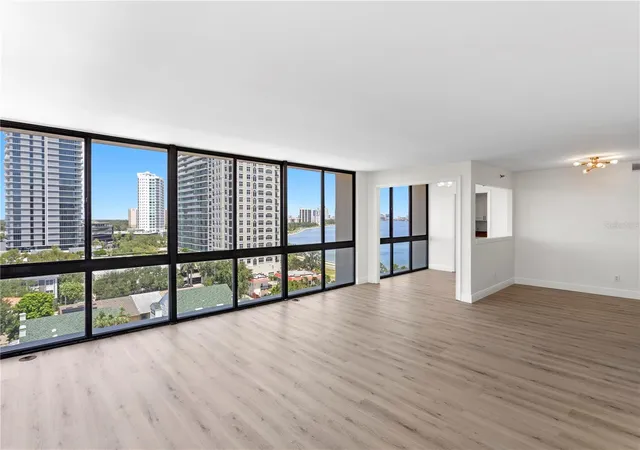 Listing Photo 4 - Condo for sale in building located at 3301 Bayshore Blvd, Tampa, FL 33629 - Unit #1101E