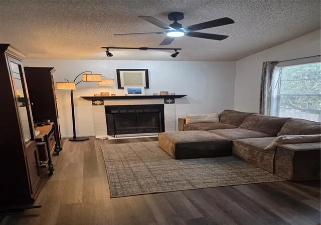 Photo 2 of Condo for sale at 4033 Dream Oak Pl #203, Tampa, FL 33613 | MLS# TB8538765 | Listing updated on 2026-08-21
