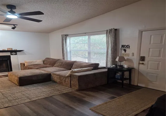 Photo 3 of Condo for sale at 4033 Dream Oak Pl #203, Tampa, FL 33613 | MLS# TB8538765 | Listing updated on 2026-08-21