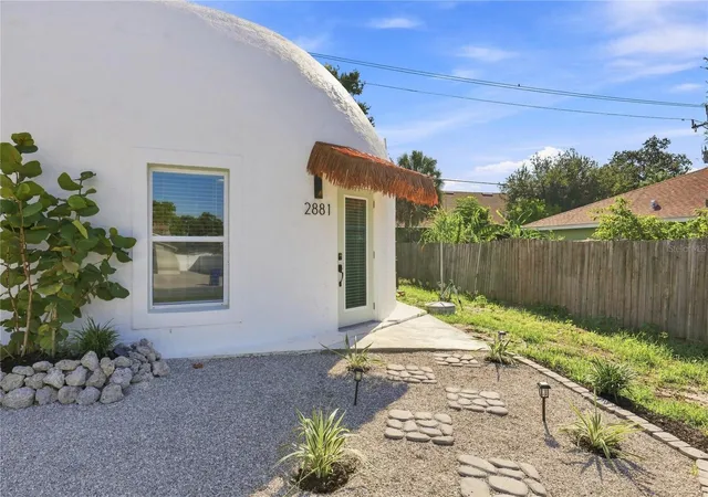 Photo 2 of Single family home for sale at 2881 Gentian Rd, Venice, FL 34293 | MLS# O6433467 | Listing updated on 2026-10-04