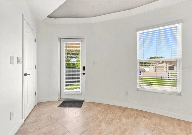 Photo 3 of Single family home for sale at 2881 Gentian Rd, Venice, FL 34293 | MLS# O6433467 | Listing updated on 2026-10-04