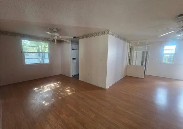 4th image of 4551 Webber St, Sarasota, FL 34232 | MLS# A4702955