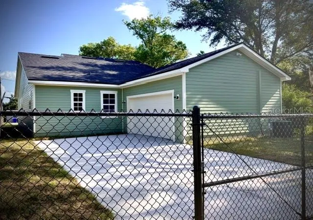 Photo 2 of Single family home for sale at 1137 Dorothy St, Lakeland, FL 33815 | MLS# L4964273 | Listing updated on 2026-09-11