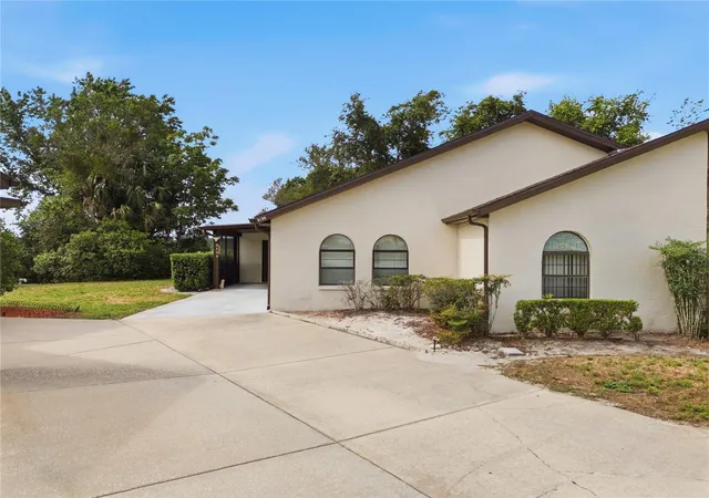 Photo 1 of Single family home for sale at 9199 Lingrove Rd, Weeki Wachee, FL 34613 | MLS# TB8538778 | Listing updated on 2026-08-28