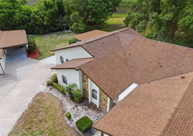 Photo 2 of Single family home for sale at 9199 Lingrove Rd, Weeki Wachee, FL 34613 | MLS# TB8538778 | Listing updated on 2026-08-28