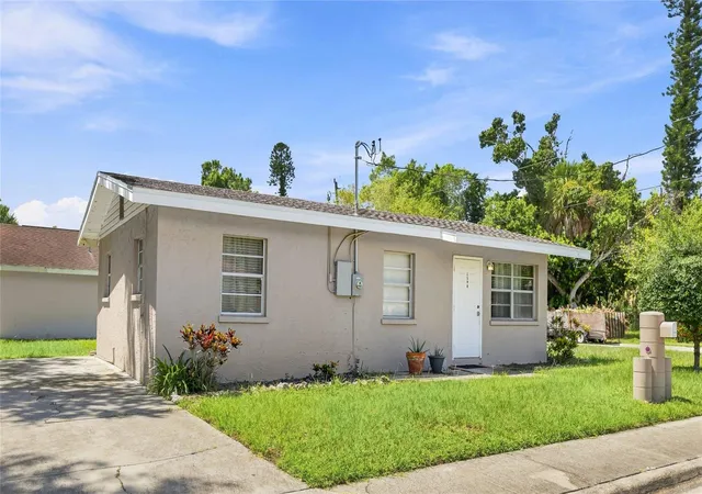 1st image of 1598 29th St, Sarasota, FL 34234 | MLS# A4702956