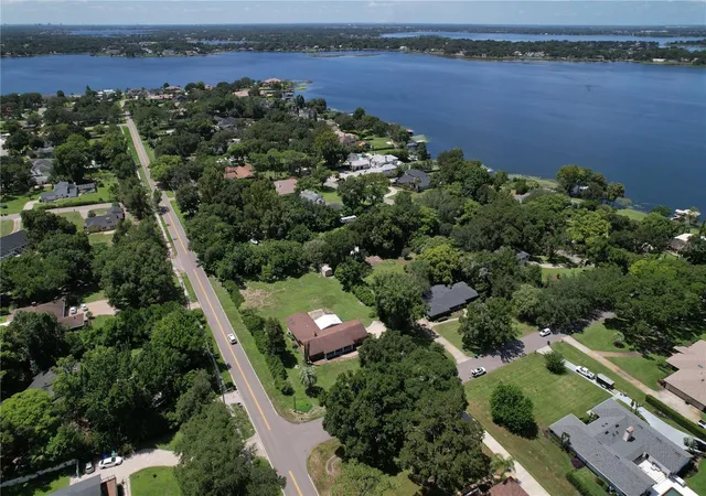 34th image of 9600 Ambleside Dr, Windermere, FL 34786 | MLS# O6433478