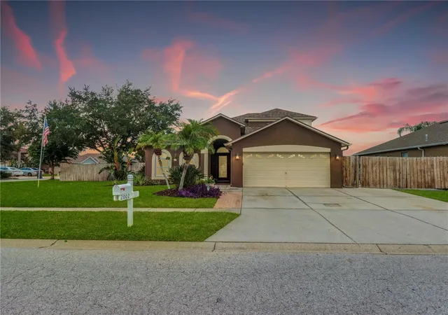 Photo 1 of Single family home for sale at 2002 Rain Dance Pl, Brandon, FL 33510 | MLS# TB8538781 | Listing updated on 2026-10-13