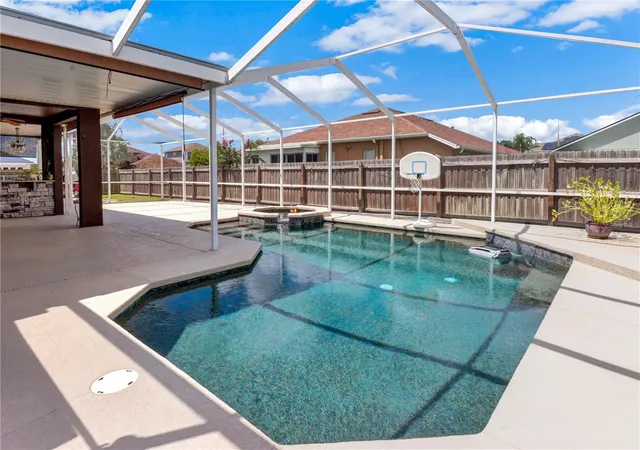 Photo 3 of Single family home for sale at 2002 Rain Dance Pl, Brandon, FL 33510 | MLS# TB8538781 | Listing updated on 2026-10-13