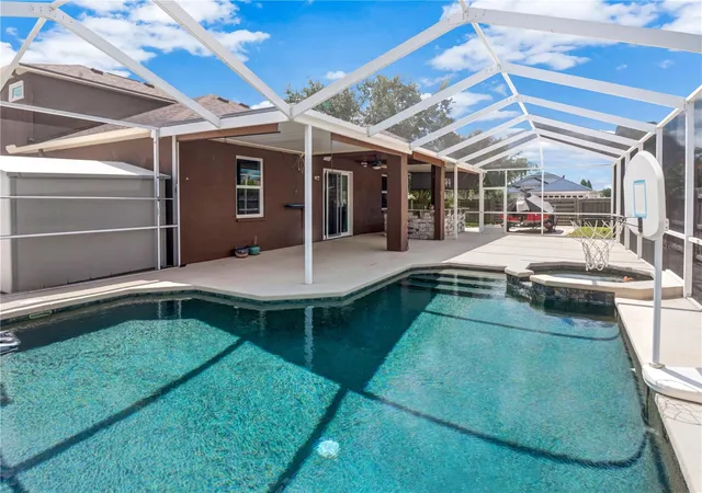 Photo 3 of Single family home for sale at 2002 Rain Dance Pl, Brandon, FL 33510 | MLS# TB8538781 | Listing updated on 2026-10-13