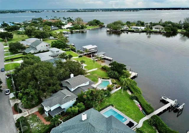 1st image of 1211 61st St Nw, Bradenton, FL 34209 | MLS# A4702958