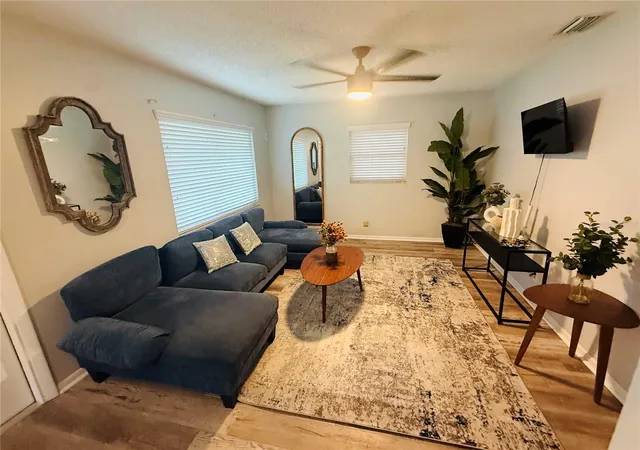 5th image of 4516 W Paxton Ave, Tampa, FL 33611 | MLS# O6433498