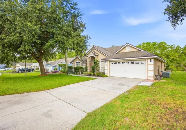 2nd image of 566 Montana Ave, Davenport, FL 33897 | MLS# O6433499