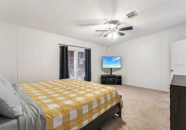 Photo 4 of Manufactured home for sale at 14019 Royal Fern Way, Astatula, FL 34705 | MLS# O6433500 | Listing updated on 2026-09-29