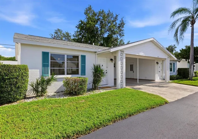 Photo 1 of Sale Pending at 6039 Coral Way, Bradenton, FL 34207 | MLS# A4702963 | Listing updated on 2026-10-01