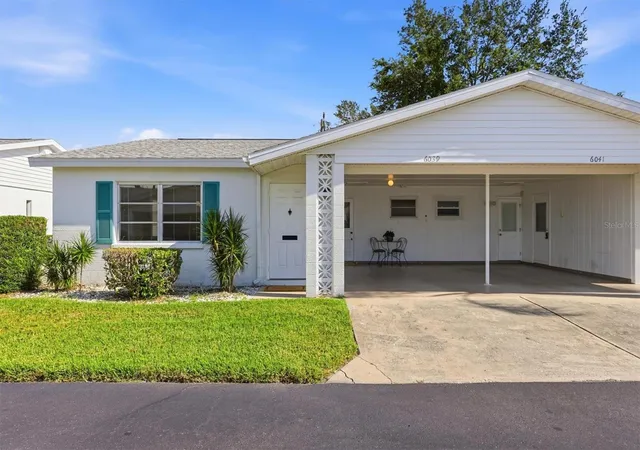 Photo 2 of Sale Pending at 6039 Coral Way, Bradenton, FL 34207 | MLS# A4702963 | Listing updated on 2026-10-01