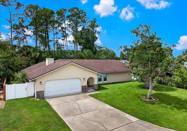 4th image of 12 Westfalls Ln, Palm Coast, FL 32164 | MLS# FC320681