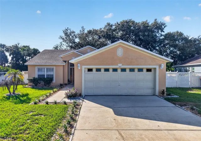 Photo 1 of Single family home for sale at 517 Peppermill Cir, Kissimmee, FL 34758 | MLS# G5116445 | Listing updated on 2026-08-14