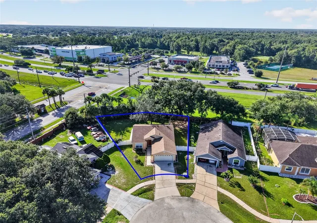 Photo 4 of Single family home for sale at 517 Peppermill Cir, Kissimmee, FL 34758 | MLS# G5116445 | Listing updated on 2026-08-14