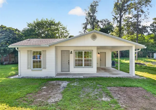 3rd image of 641 Nw 258Th St, Newberry, FL 32669 | MLS# OM730395