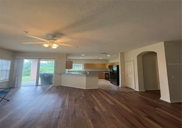 Photo 4 of House for sale at 4628 1st Avenue E, Palmetto, FL 34221 | MLS# TB8538822 | Listing updated on 2026-10-04
