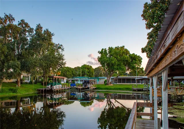 Photo 4 of Manufactured home for sale at 1021 Hilltop Rd, Tavares, FL 32778 | MLS# G5116446 | Listing updated on 2026-09-24