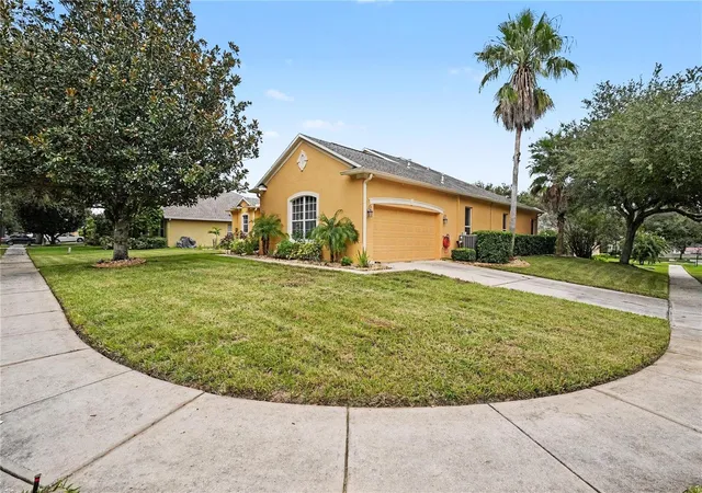 Photo 3 of Single family home for sale at 316 Harts Oak Pl, Seffner, FL 33584 | MLS# TB8538824 | Listing updated on 2026-09-22