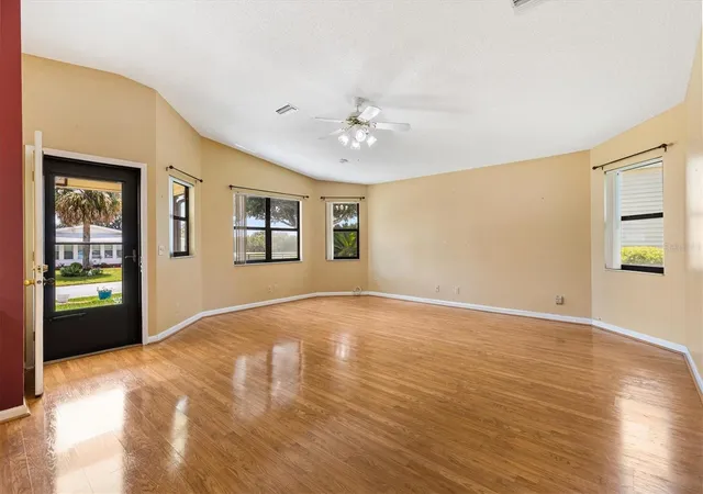 Photo 3 of Single family home for sale at 1532 E Schwartz Blvd, The Villages, FL 32159 | MLS# G5116448 | Listing updated on 2026-10-07