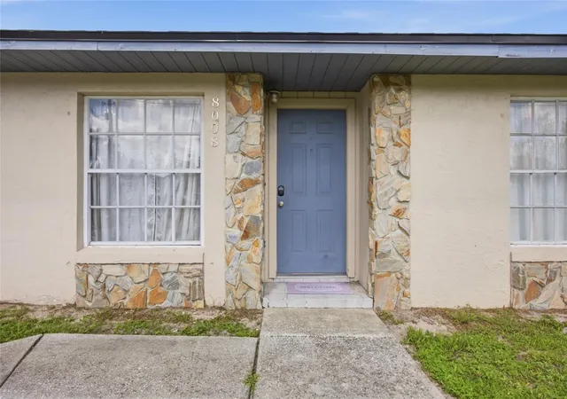 Photo 4 of Single family home for sale at 8008 N Campbell Rd, Lakeland, FL 33810 | MLS# TB8538834 | Listing updated on 2026-10-25