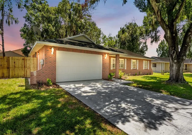 1st image of 4520 Old Colony Rd, Mulberry, FL 33860 | MLS# L4964284