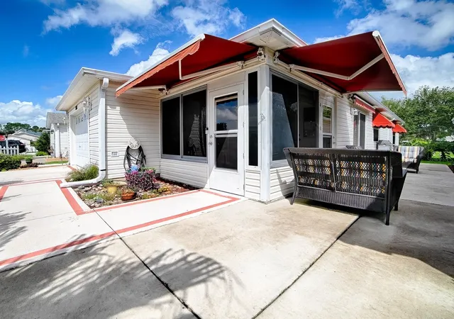 Photo 3 of Sale Pending at 8083 Se 169th Palownia Loop, Lady Lake, FL 32162 | MLS# G5116450 | Listing updated on 2026-10-09