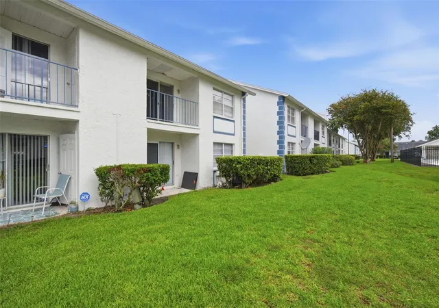 Photo 2 of Condo for sale at 5005 Bordeaux Village Pl #202, Tampa, FL 33617 | MLS# TB8538844 | Listing updated on 2026-08-14