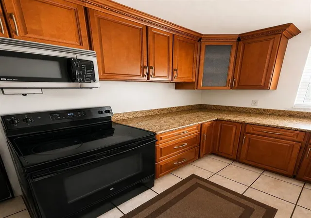 Photo 3 of Single family home for sale at 1740 S Rio Grande Ave, Orlando, FL 32805 | MLS# O6433544 | Listing updated on 2026-10-28