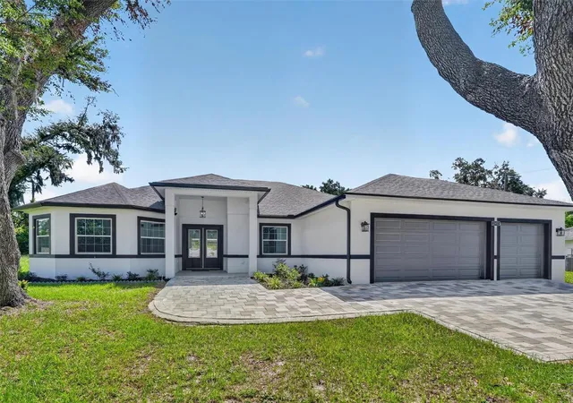 Photo 3 of Single family home for sale at 2302 Allen Dr, Plant City, FL 33563 | MLS# P4939594 | Listing updated on 2026-09-18