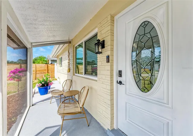 Photo 3 of Single family home for sale at 4617 Ardale St, Sarasota, FL 34232 | MLS# TB8538872 | Listing updated on 2026-09-02