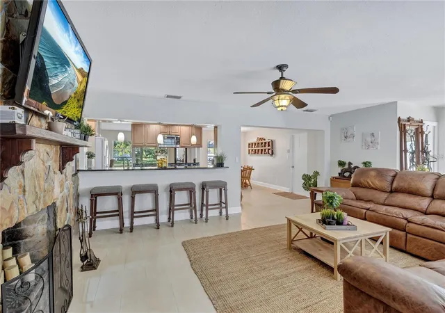 Photo 4 of Single family home for sale at 8532 Kumquat Ave, Seminole, FL 33777 | MLS# O6433555 | Listing updated on 2026-08-15