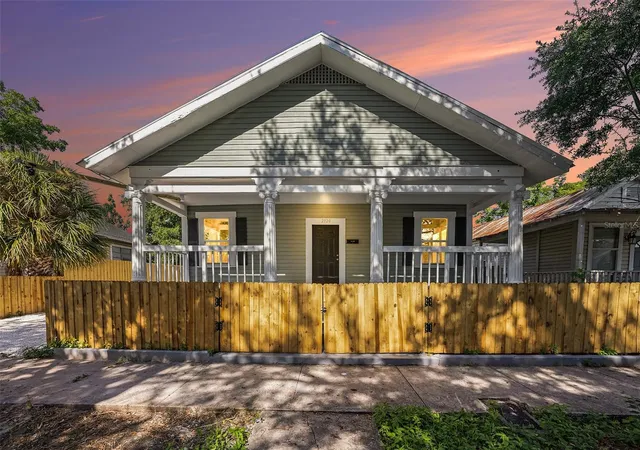 Photo 2 of Single family home for sale at 2920 N 17th Street, Tampa, FL 33605 | MLS# TB8538879 | Listing updated on 2026-08-15