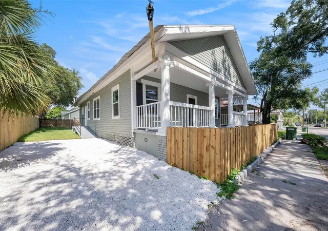 Photo 3 of Single family home for sale at 2920 N 17th Street, Tampa, FL 33605 | MLS# TB8538879 | Listing updated on 2026-08-15