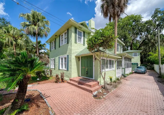 1st image of 813 Greenwood St, Orlando, FL 32801 | MLS# O6433558