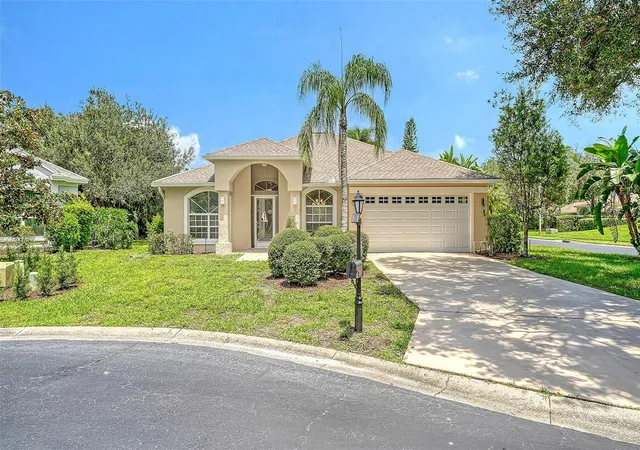 Photo 1 of Single family home for sale at 23 Arbor Oaks Dr, Sarasota, FL 34232 | MLS# A4702981 | Listing updated on 2026-09-15