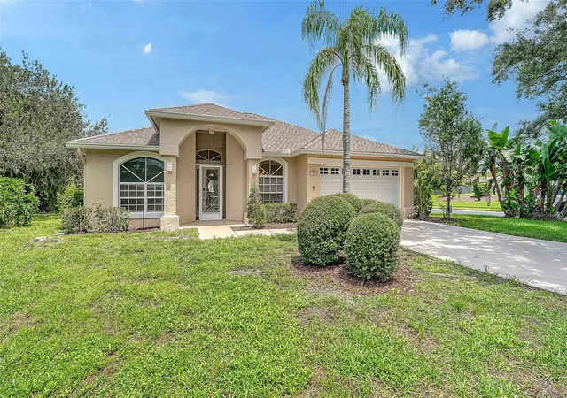 Photo 3 of Single family home for sale at 23 Arbor Oaks Dr, Sarasota, FL 34232 | MLS# A4702981 | Listing updated on 2026-09-15