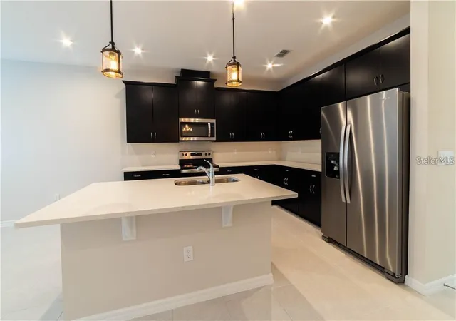 Photo 5 of Townhouse for sale at 16306 Prairie School Dr, Winter Garden, FL 34787 | MLS# O6433563 | Listing updated on 2026-08-15