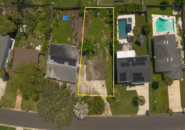 Land for sale at Helena St NE, Saint Petersburg, FL 33703 | MLS# TB8538889