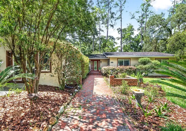 Photo 2 of Single family home for sale at 11101 Nw 12th Place, Gainesville, FL 32606 | MLS# GC542740 | Listing updated on 2026-10-04