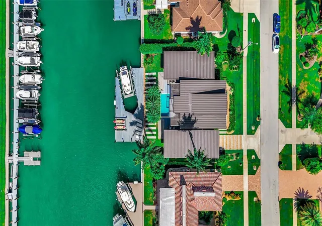 Photo 1 of Single family home for sale at 870 Partridge Ct, MARCO ISLAND, FL 34145 | MLS# TB8538904 | Listing updated on 2026-10-14