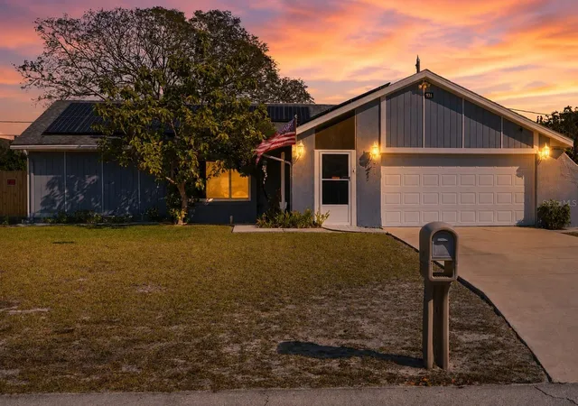 Photo 1 of Single family home for sale at 934 Wilmington Dr, Deltona, FL 32725 | MLS# FC320685 | Listing updated on 2026-08-15