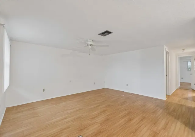 4th image of 3416 Chauncy Rd, Holiday, FL 34691 | MLS# W7888605