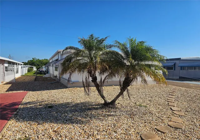 33rd image of 2910 San Francisco Ln, Sebring, FL 33870 | MLS# P4939597