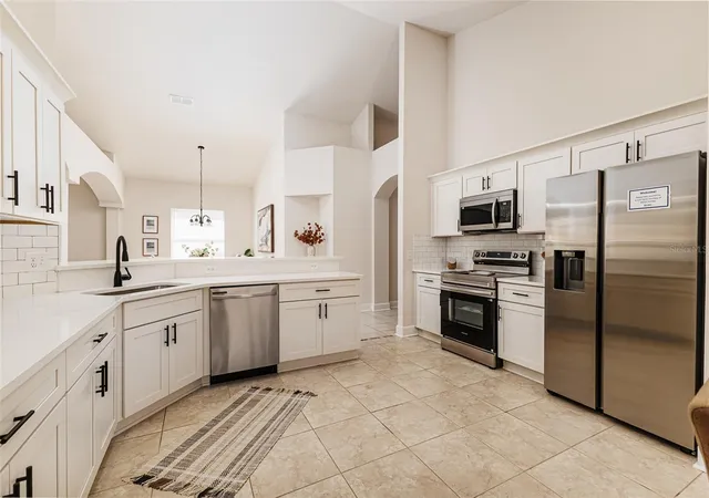 Photo 1 of Single family home for sale at 1705 Altavista Cir, Lakeland, FL 33810 | MLS# L4964288 | Listing updated on 2026-10-29